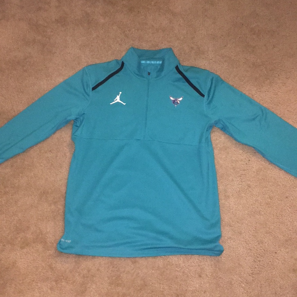Charlotte Hornets Long Sleeve Jordan fleece